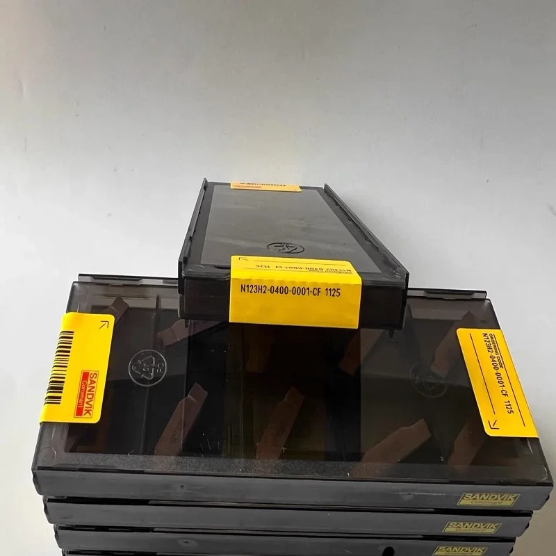 

Hard alloy cutting blades N123H2-0400-0001-CF 1105