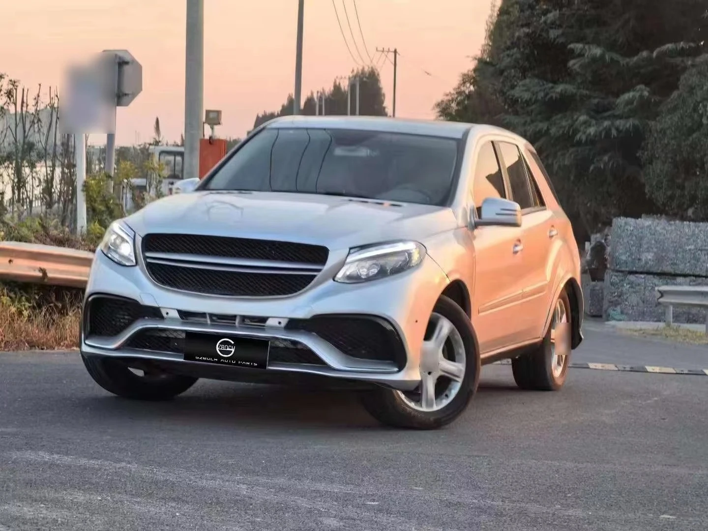 Car Bumpers for  Benz ML W164 to W166 GLE 63  Bodykit Old to New Headlights Tail Lights Gle Hood Fenders view 3