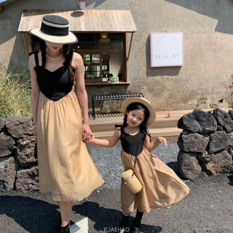 

Mom and Daughter Vacation Dress Korean Fashion Beach Baby Girl Clothes Mother and Me Suspenders Dresses Women Summer Clothing