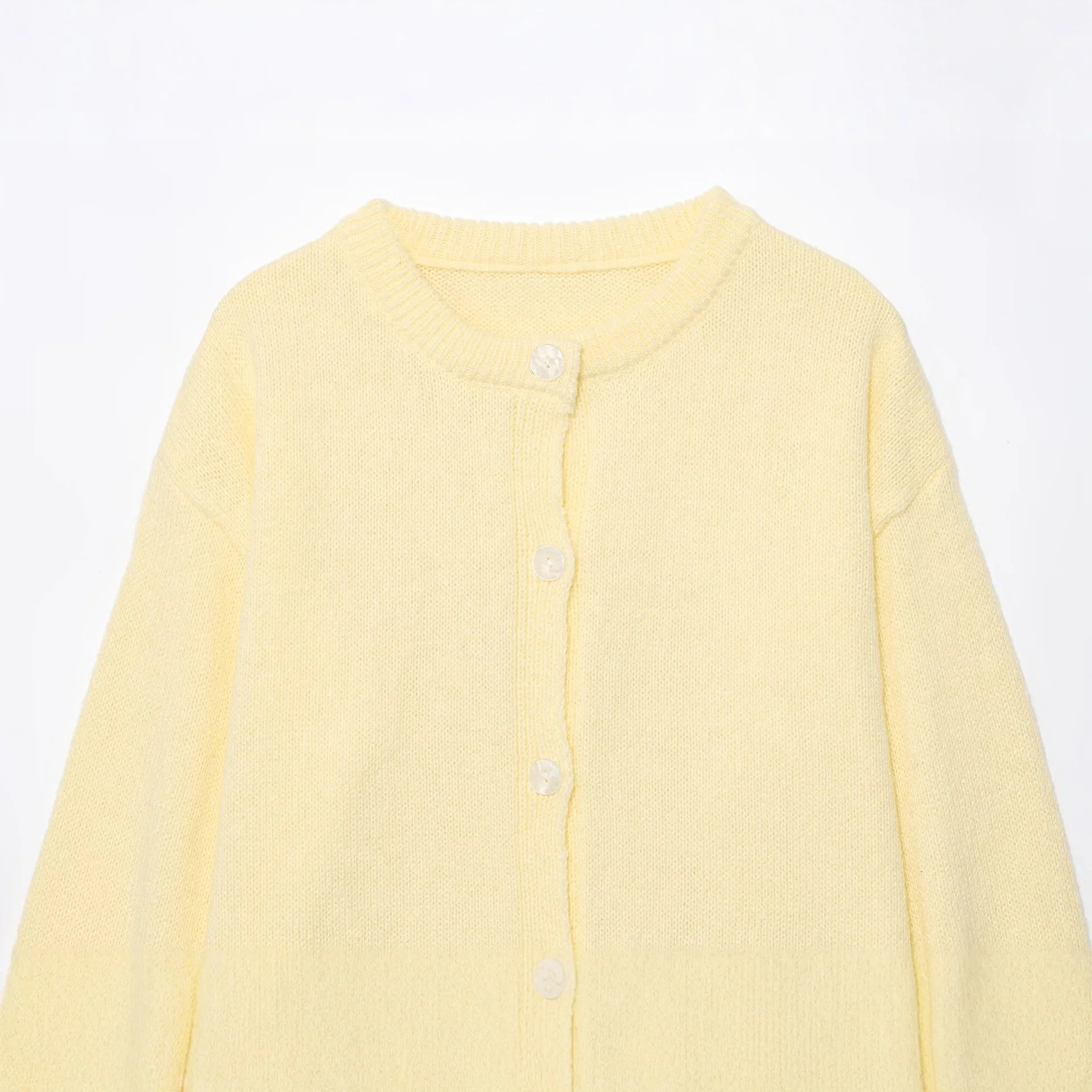 Bequeme gestrickte Langarm-Rundhalsausschnitt einfarbige offene Strickjacke Herbst neuer Stil europäische und amerikanische Mode Damen