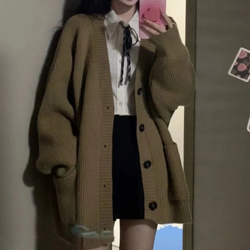 

Women's Solid Color Knitted Cardigan 2025 New French Casual Premium V-neck Sweater with Pockets Spring Autumn Outer Top