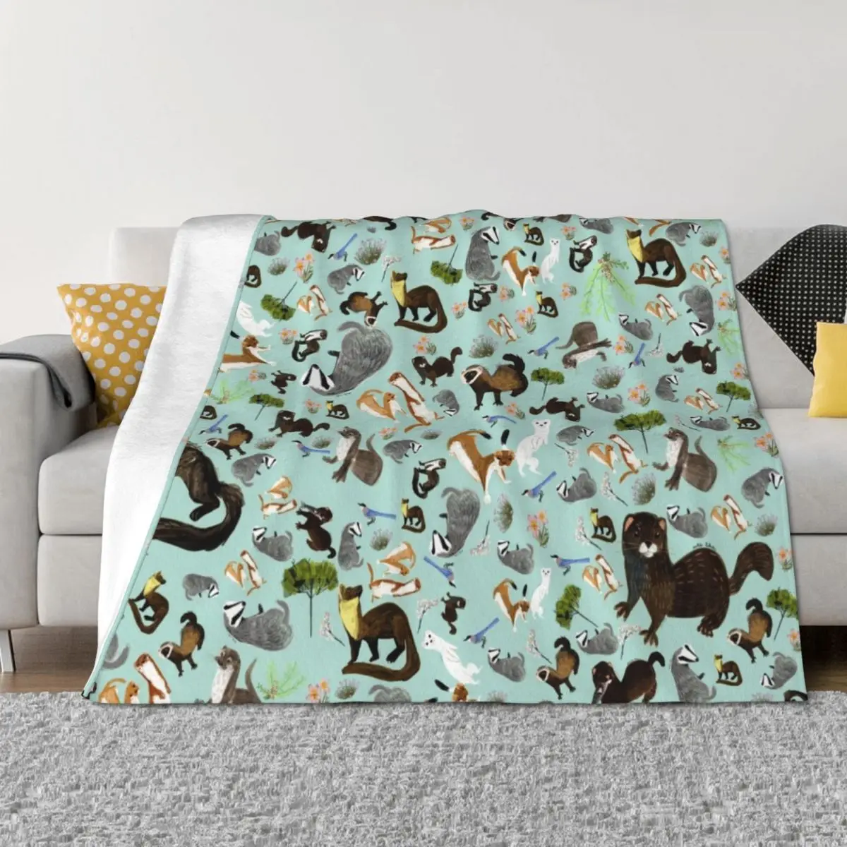 

Mustelids from Spain pattern Throw Blanket Soft Big Multi-Purpose Picnic Hairys Blankets