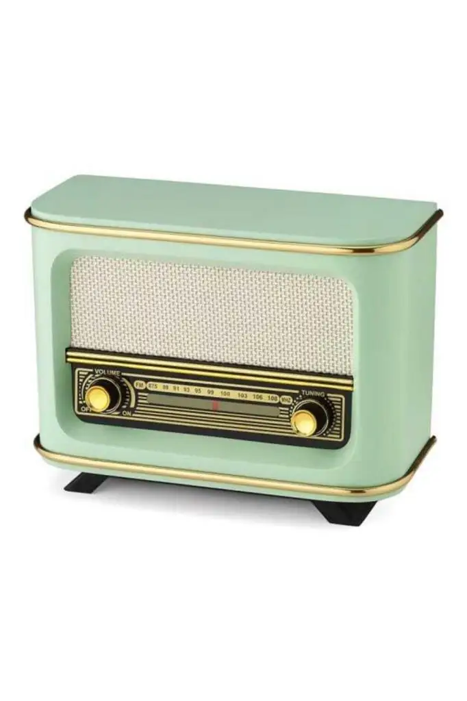 Wooden Rechargable Nostalgic Radio Green