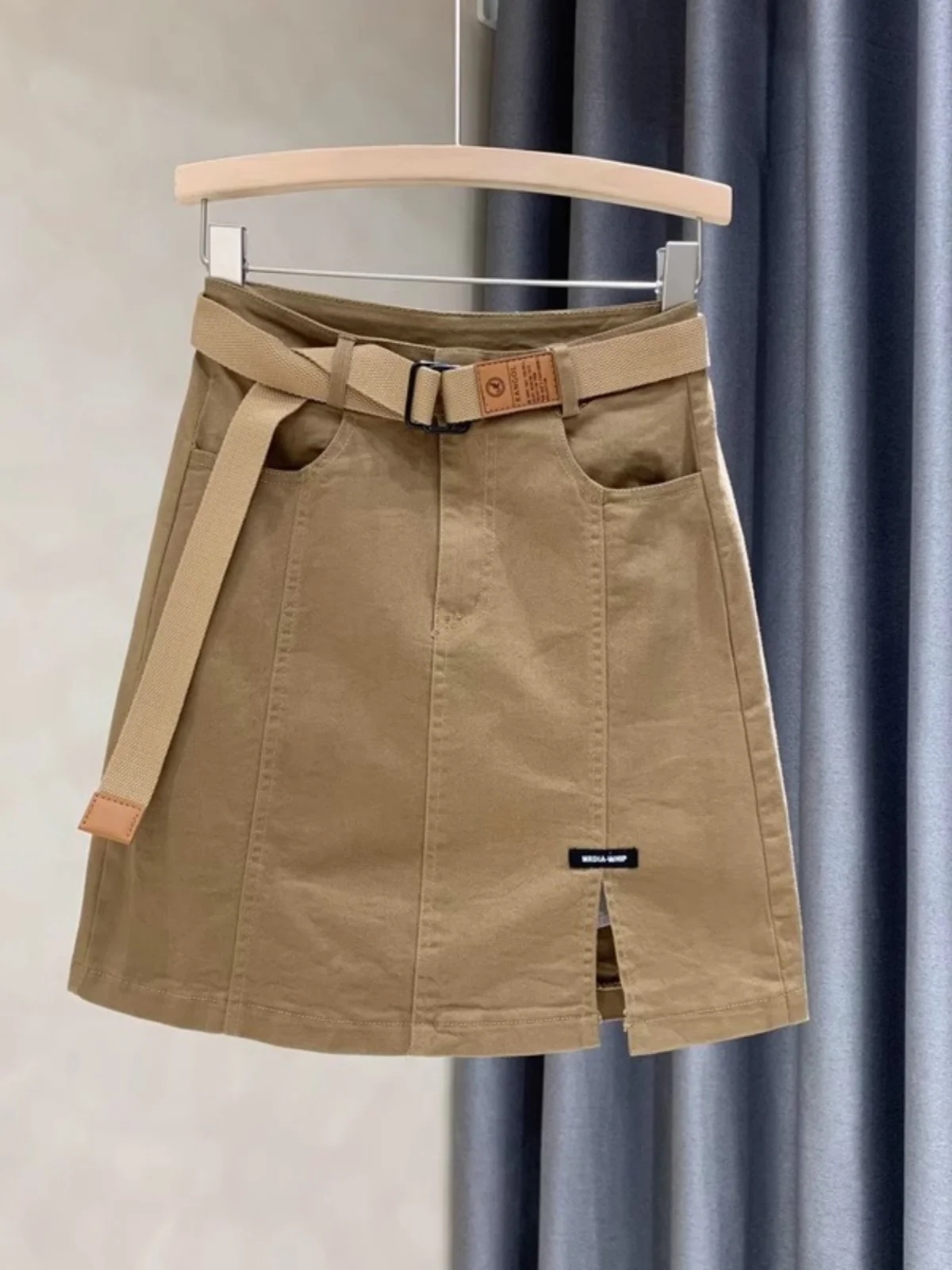 

Юбка А-силуэта цвета хаки с высокой талией, летняя новинка, стройнящая, расклешенная, непрозрачная, однотонная, для повседневной носки, из других материалов