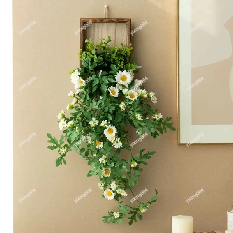 

Faux Green Leaf Flower Vine, Wrappable Hanging Plant Garland for Wall Decor and Covering