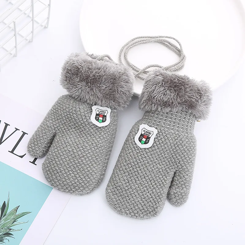 1-4 Year Old Children's Gloves Winter Thick Warm Cashmere Kids Gloves Lanyard Full Finger Mittens Gloves for Children Toddler