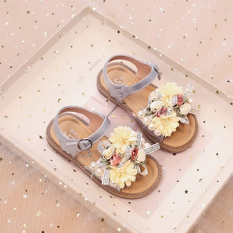 Flower Girl's Sandal 2026 New Girl's Shoes Open Toe Children's Sandals Versatile Sweet Beach Sandal Casual Sports Sandals