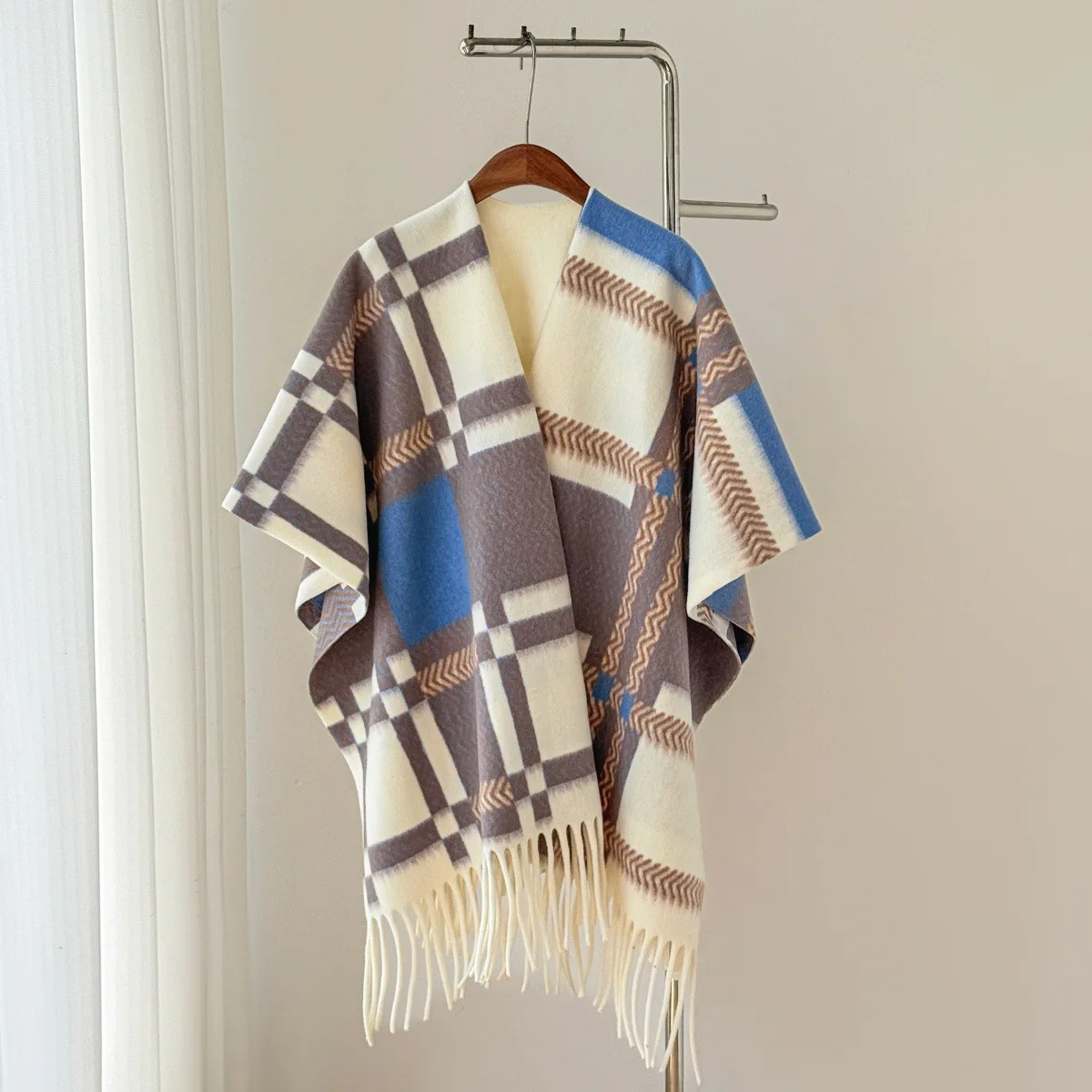 Autumn Winter Poncho Knitwear Oversized Cape Trendy Luxury Fringe Checkered Outerwear Scarf Travel Chic Stylish Wraparound Cloak