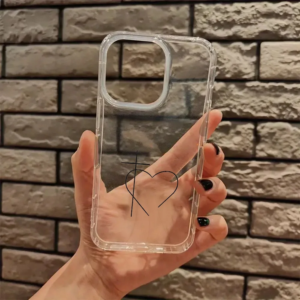 Рисунок 6 - Чехол для iPhone 15 Pro Max Line