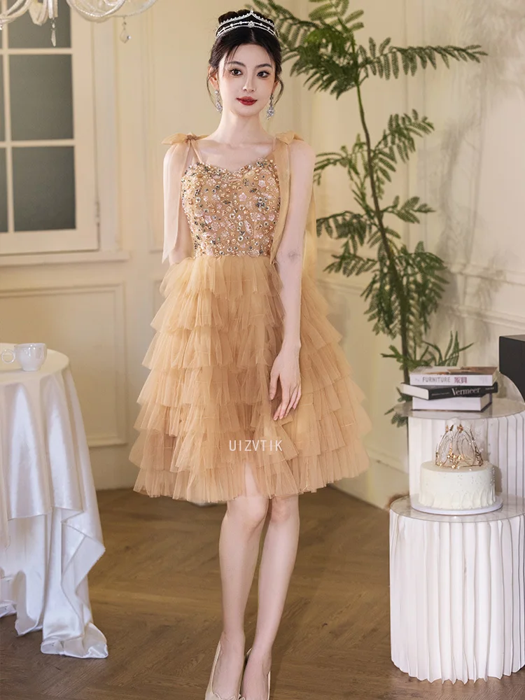 ライト高級ショートウエディングドレス女性高級 A ラインビーズミニティアードチュールレースアップイブニングドレスファッションパーティーウェディングドレス