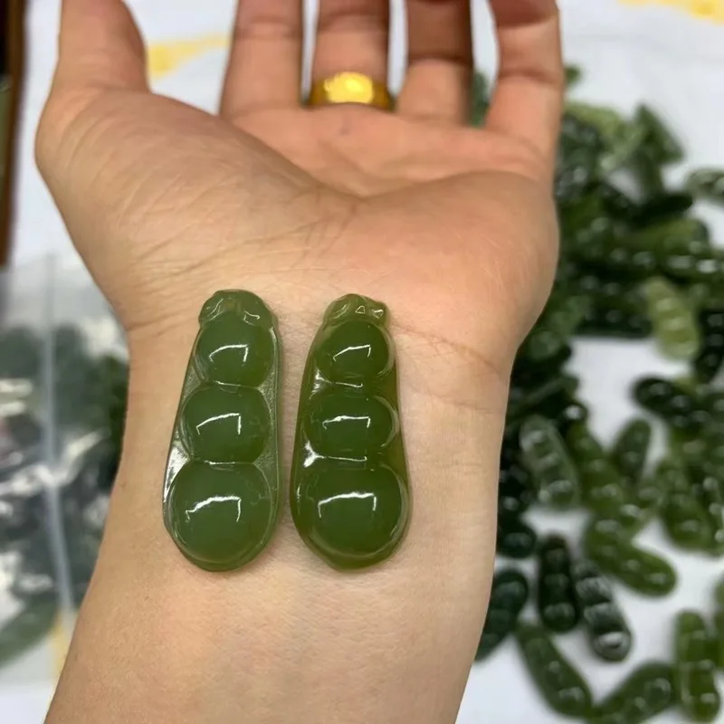 Hetian Jasper Yellow Jadeite Fortune Pendant Material Is Delicate, Bean-Shaped Necklace Is Fashionable And Versatil
