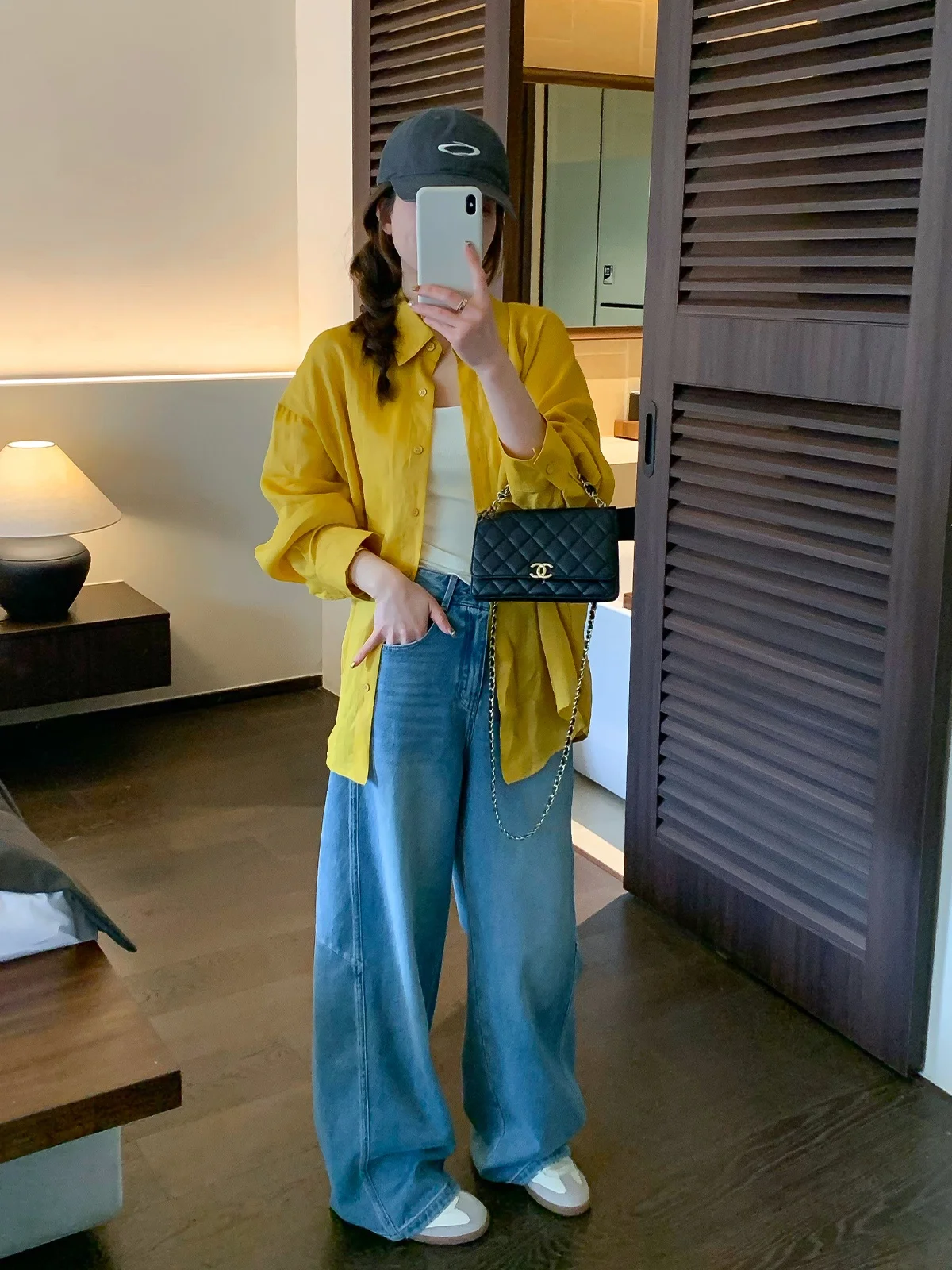 

Love Devil Fish Women's Pure Color Long Sleeve Linen Shirt Spring 2026 Loose Slimming Versatile Top Comfortable Breathable