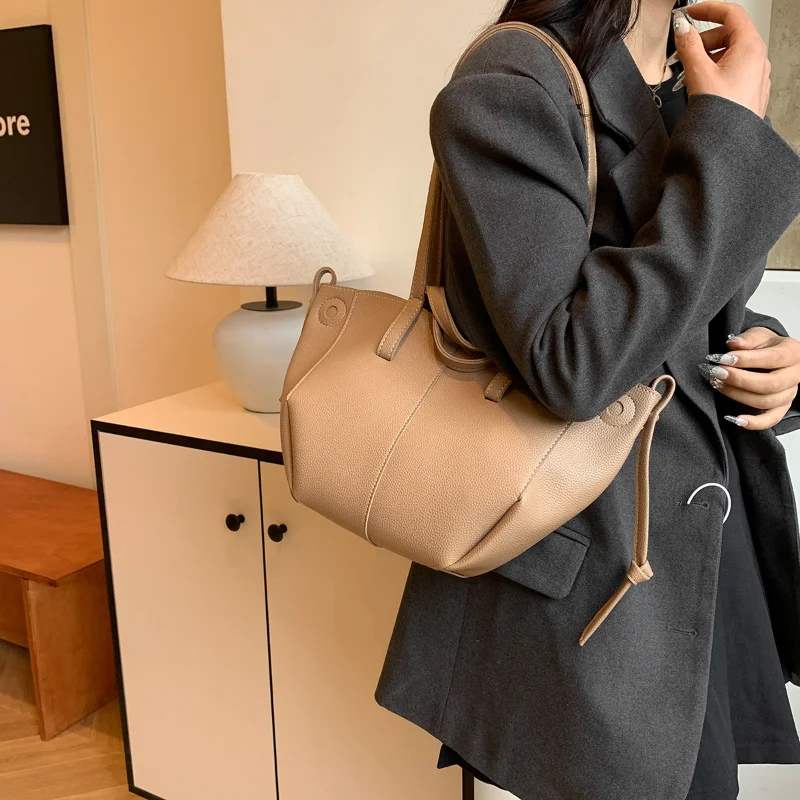 Women Leather Large Capacity Tote Bag Luxury Waterproof Handbag Commuting Shopping Travel Shoulder Backpack Fashion Bag