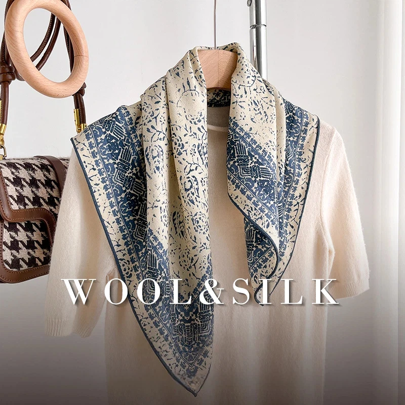 Scarf Silk Square - Syal Persegi Motif Bunga Biru Vintage