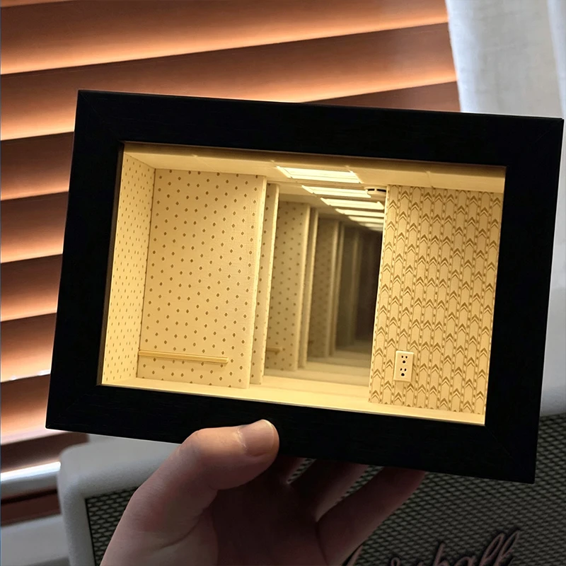 Espelho Criativo de Abismo para Quarto, Porta-Retratos, Mini Figuras, Caixa de Exibição de Madeira com Luz LED, Decoração de Mesa para Casa, Artesanato, Presente