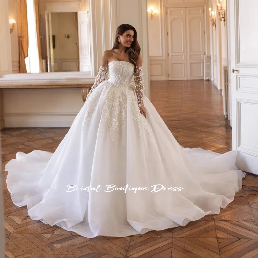 تخصيص رائع حمالة كم طويل الكرة ثوب الزفاف الفاخرة يزين الديكور التطريز الأميرة ثوب الزفاف