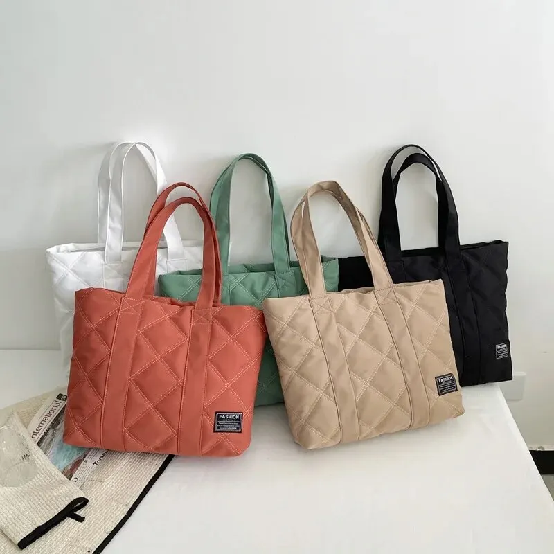 

Large Capacity Nylon Cloth Women Bag Street Fashion Handbag Oxford Cloth Tote Bag Daily Match Soft Touch Zipper Opening Dacron