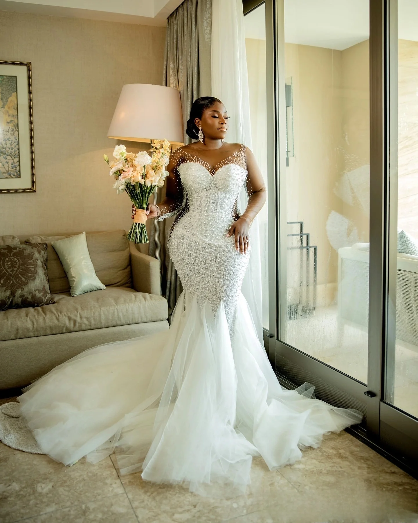 Customized Sheer Neck Africa Sparkly Beads Pearls Garden  Wedding Dress Robe De Mariée  Full Sleeves Stunning    Bridal Gown