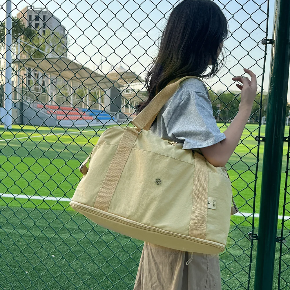 Foldable Expandable Sports Fitness Bag for Women Large Capacity Tote Travel Bag Suitable Handles Lightweight Luggage Bag