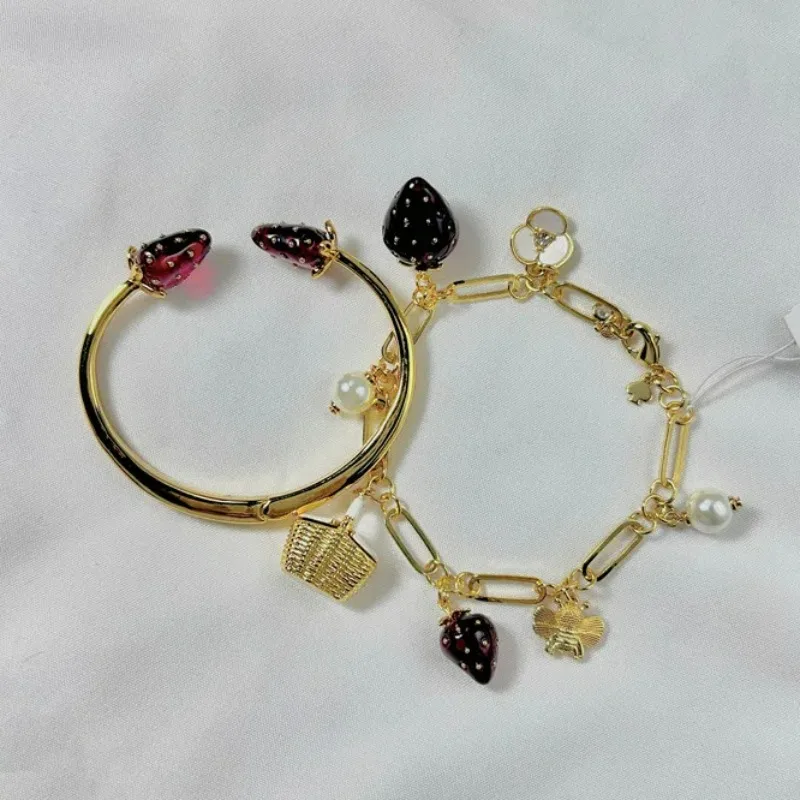 New Spring Jewelry Sweet Pastoral Plant Red Strawberry Pearl Small Basket Bee Charms Gemstone Bangle Bracelet Jewelry Women