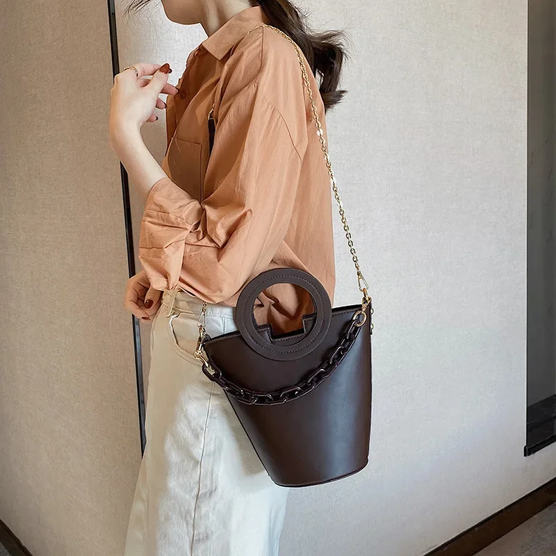 2024 New Bucket Bag Female Fashion Designer Handbag Commuter Retro Versatile Chain One Shoulder Crossbody Bag
