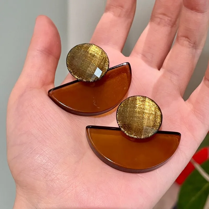 Niche design unique temperament fan-shaped geometric acrylic earrings cold wind transparent brown exaggerated semi-round earring