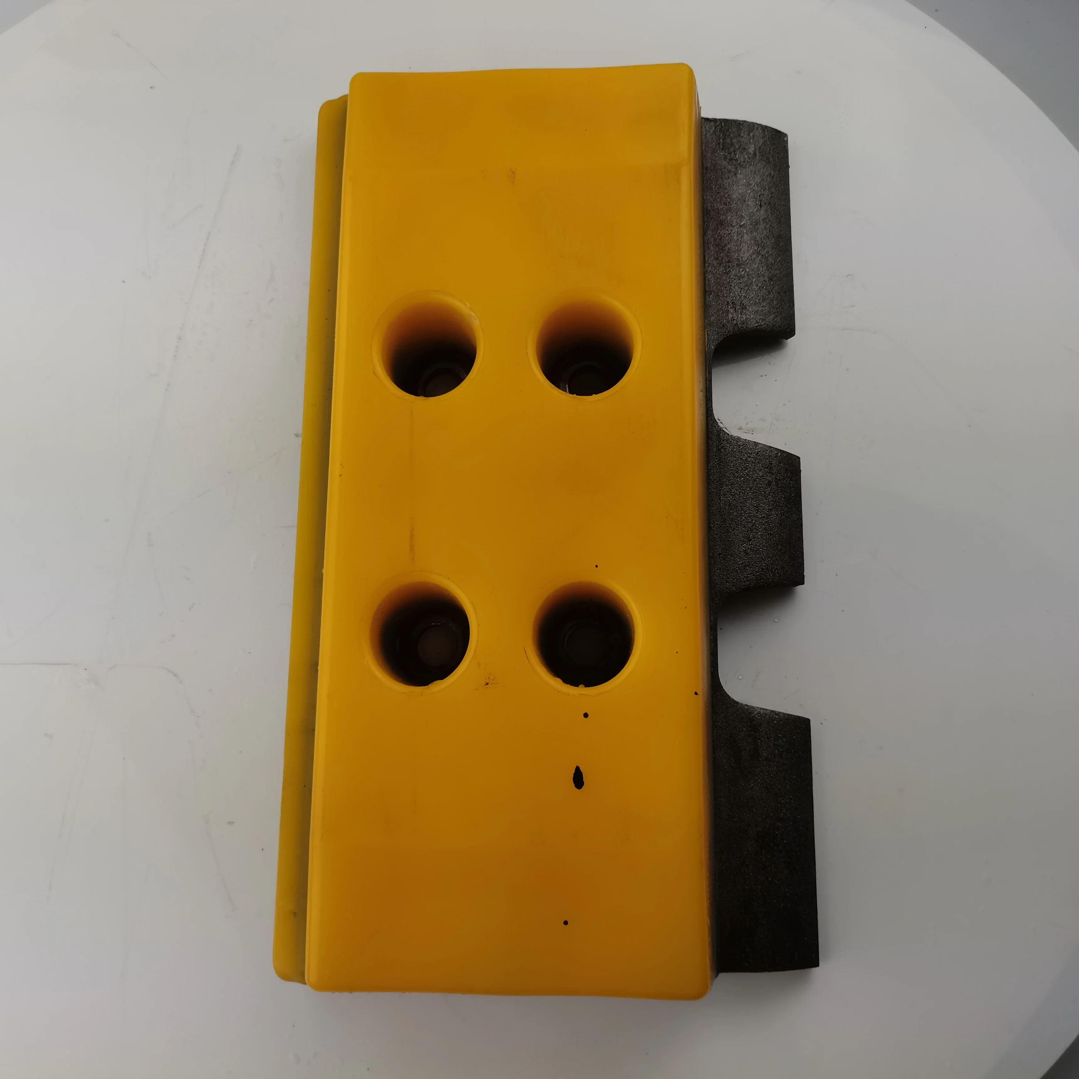 

millimg cutter 2100VC 2100DC W2100 W220(i) 144728 poly track pads