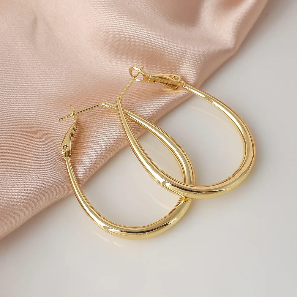Simple Metal Geometry Drop Earrings for Women Golden Hollow Out Water Droplet Dangle Earrings Party Punk Personality Jewelry