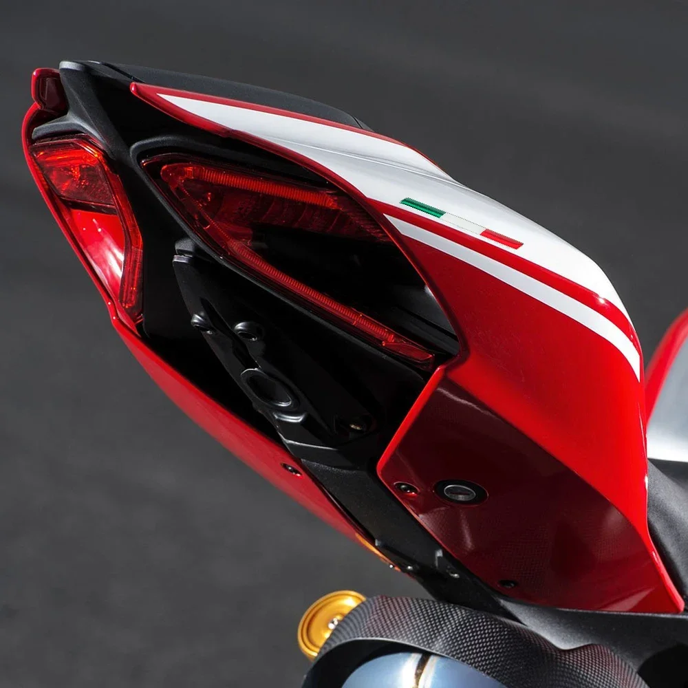 For Aprilia RV4 RSV4 Ducati Vespa GTV GTS LX 125 250 300 3D Motorcycle Tank Italy Sticker