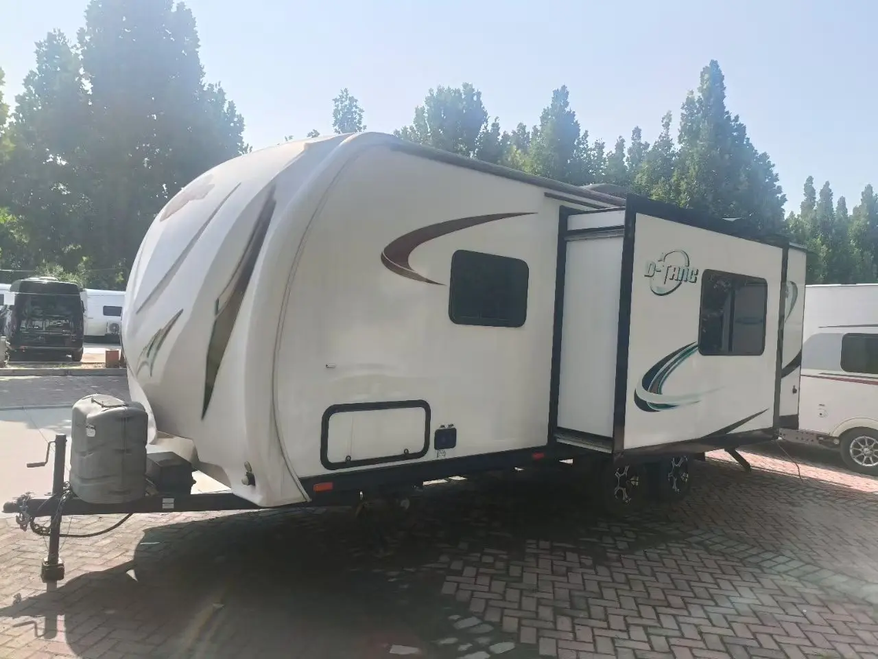 

2026 Electric Brake Off-Road RV Camper Trailer for Truck Use Manufactured for Travel Motorhomes Van Camping Van Caravan