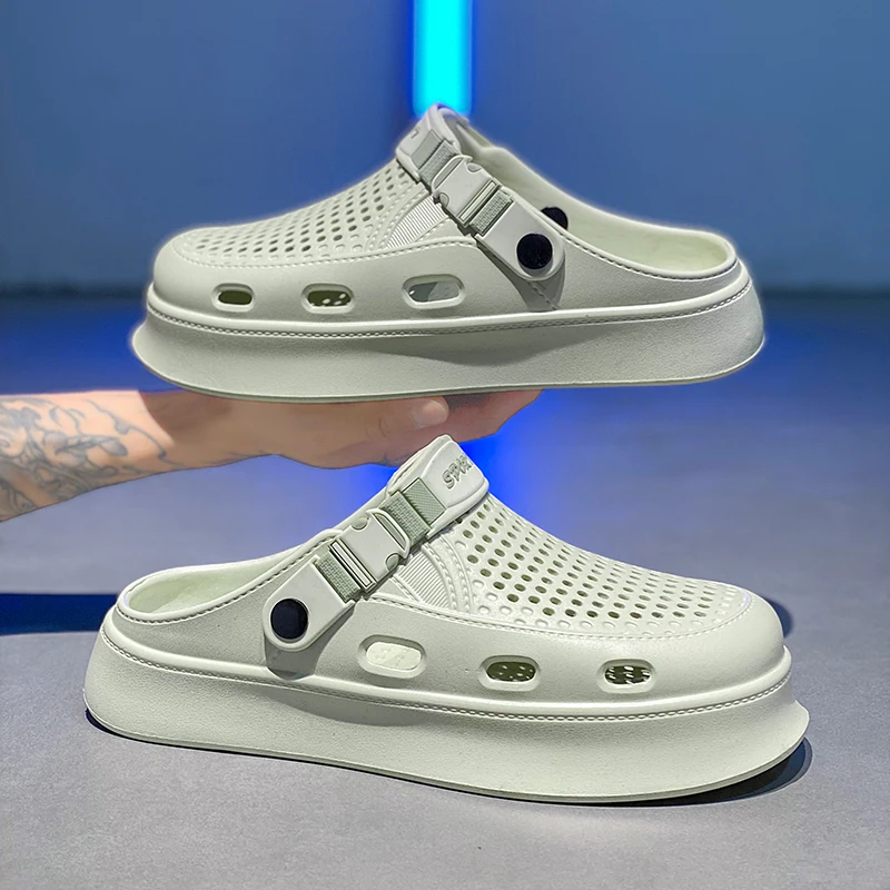 زوج من الصنادل الرياضية الصيفية القابلة للتنفس للرجال، مقاومة للاهتراء، أحذية غير قابلة للانزلاق عند أصابع القدم، أحذية رجالية بنعل ناعم للارتداء الخارجي