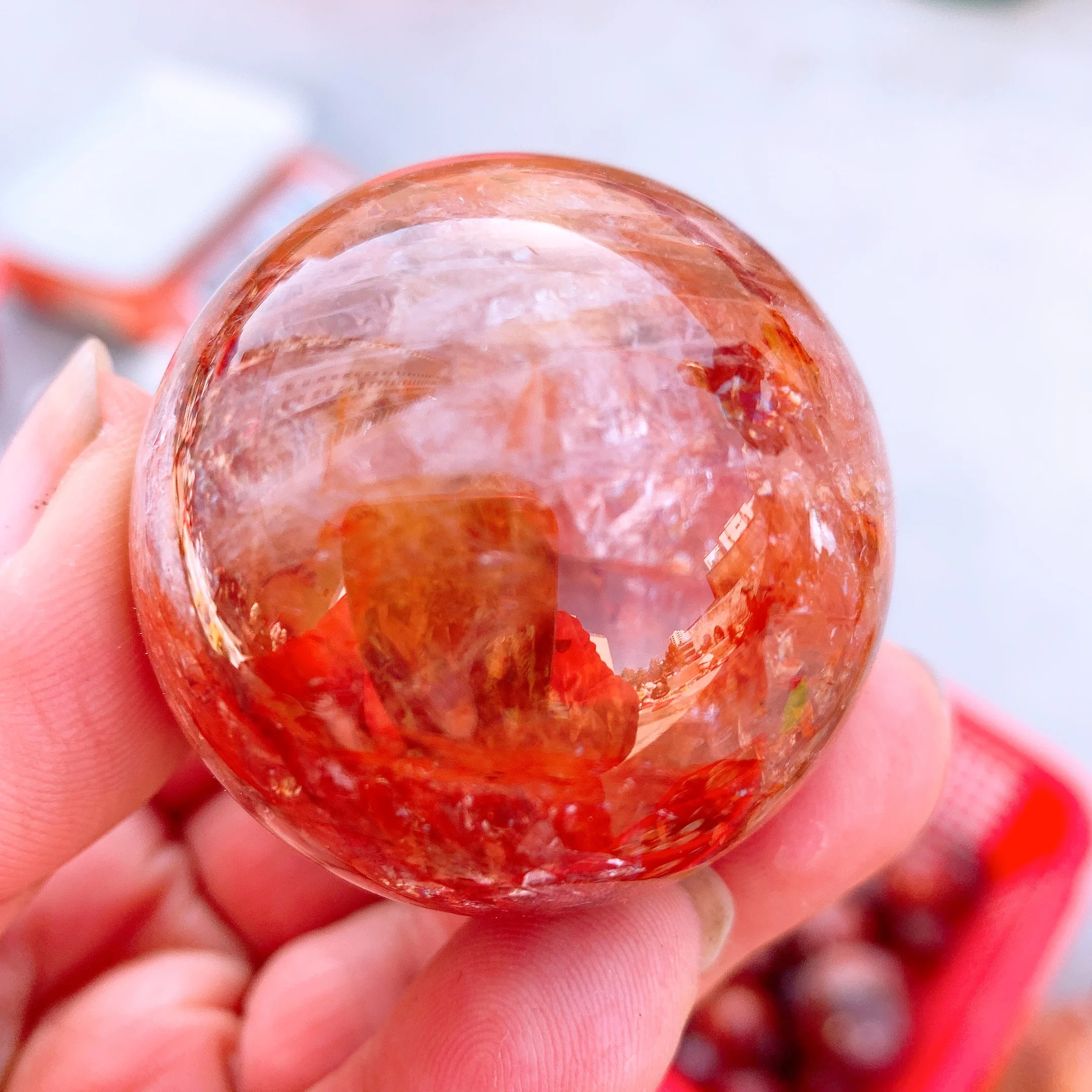 

4.5cm Natural Red Fire Quartz Hematoid Crystal Ball Polished Sphere Reiki Healing Room Decor Crystal Souvenirs Stone Craft