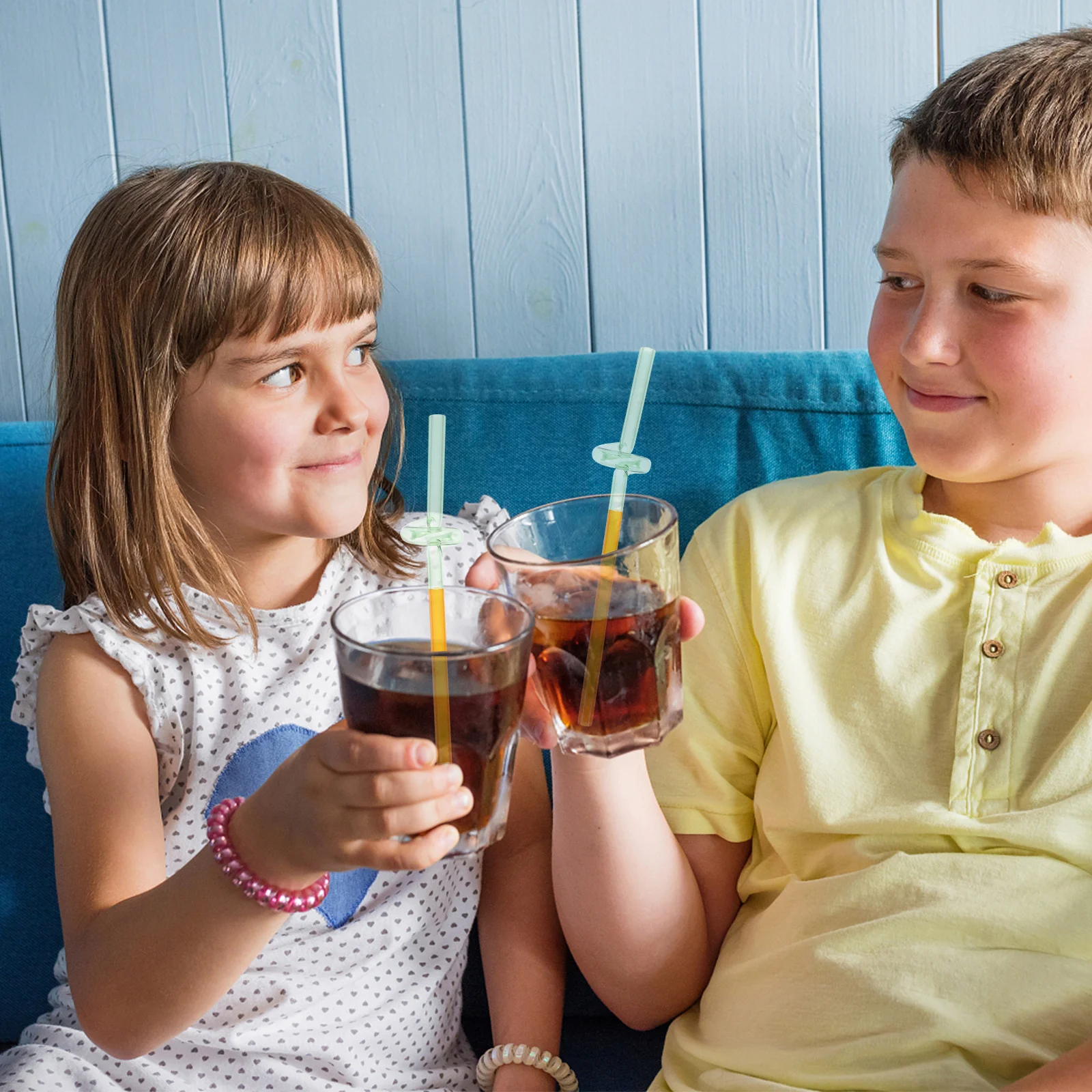 

Reusable Colorful Twisted Glass Straws Smooth Lip Safe for Parties Restaurants Milk Tea Shops Home Outdoor Decorative Drinking