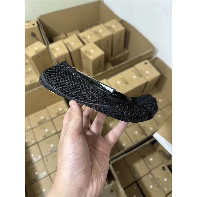 V-soul mesh five-finger shoes, indoor Pilates yoga shoes Fivefingers dance split-toe shoes,Includes logo and packaging box.