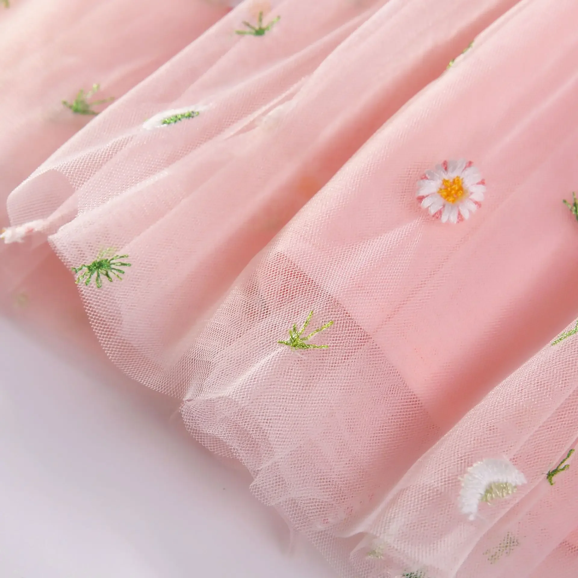 2024 New Baby Girl Dress Fashion Suspenders Embroidery Small Floral Sweet Cute Princess Dresses Birthday Girl Skirt Gift