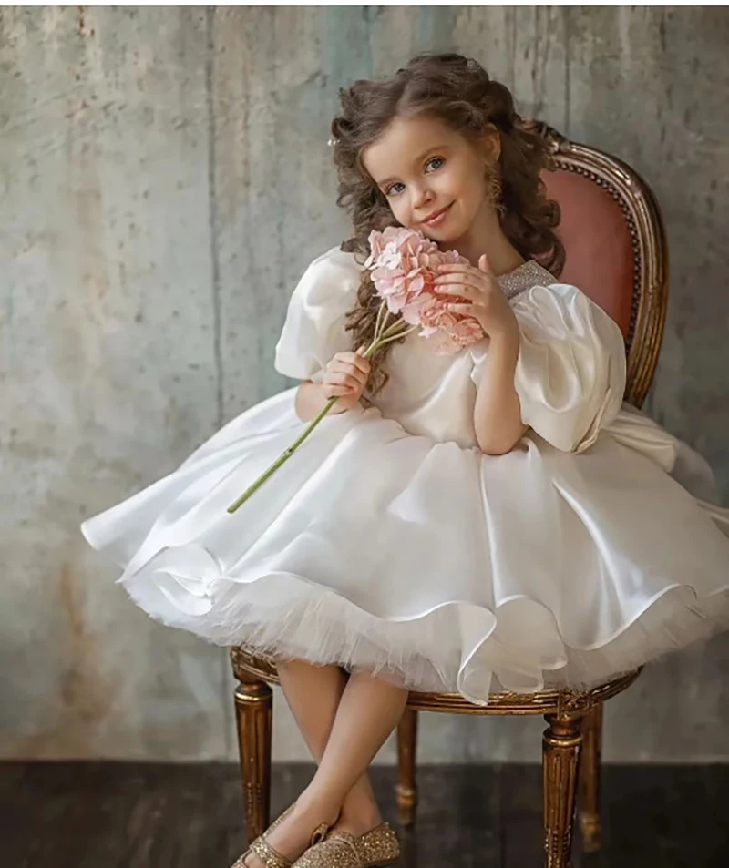 2026 New Princess Dress White Puff Sleeve Satin Flower Girl Host Birthday Evening Dress Crewneck Zipper