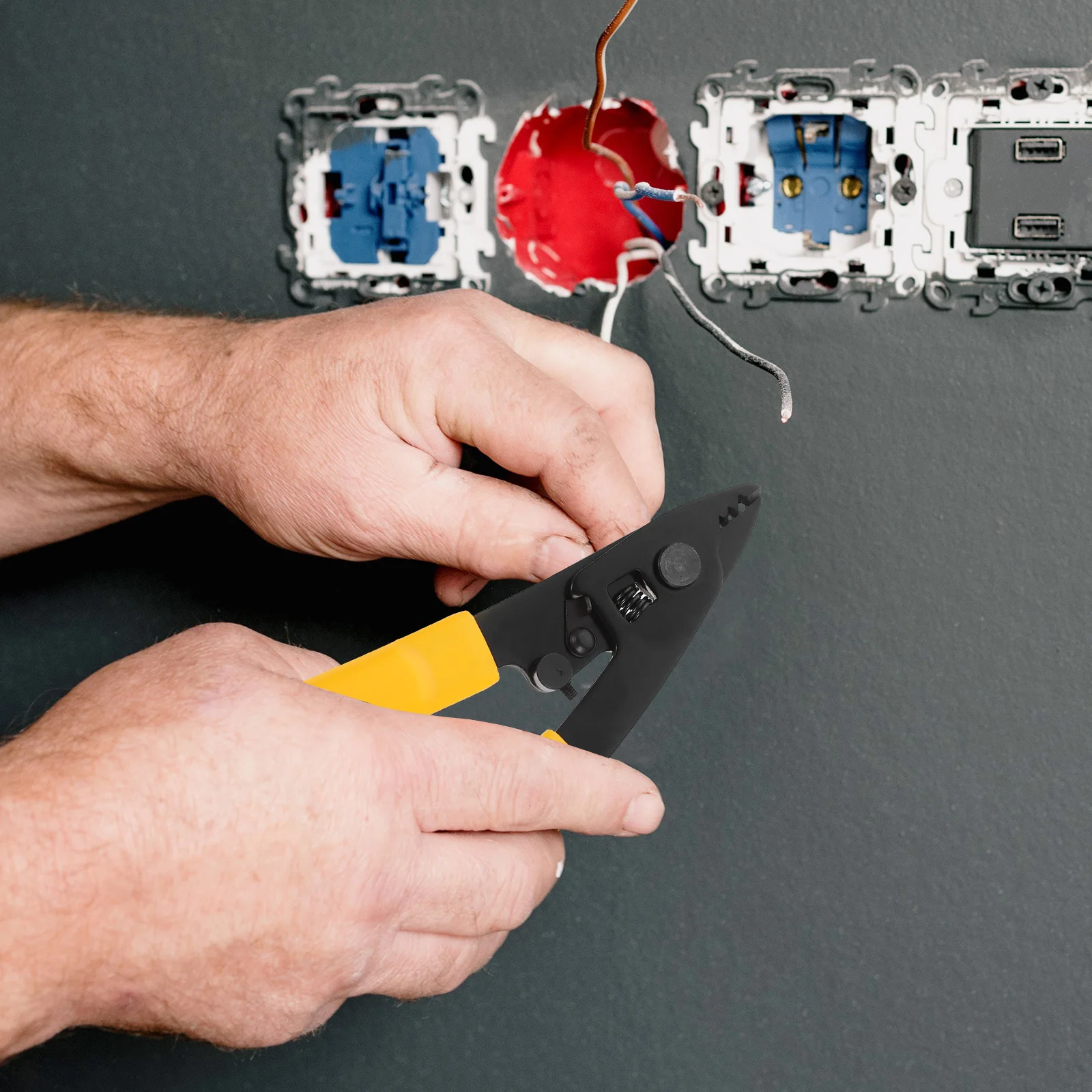 

Wire Stripper 1.5Mm Adjustable Cable Cutting Plier For Electrician Crimping Tool Fiber Optic Terminal Hand Tool