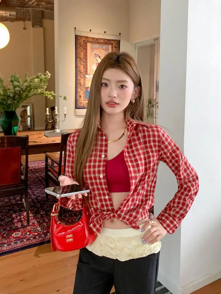 

Loose irt Women's Red Lazy Sle Summer Faion Set with Chest Pad Small Vest Aviva on Earth Brand Polyester Fiber Long Sve