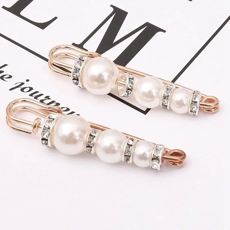 European and American Personalized Decorative Brooch Pearl Retro Diamond-encrusted Metal Beaded Silk Scarf Buckle Pearl Brooch