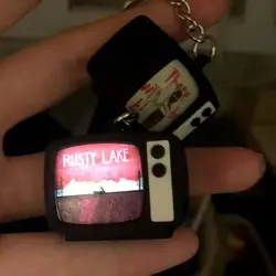 Rusty Lake Small Tv Can Shine Hang Buckle Sound Keychain R-Rusty Lake Game Accessories Laura Retro Keychain