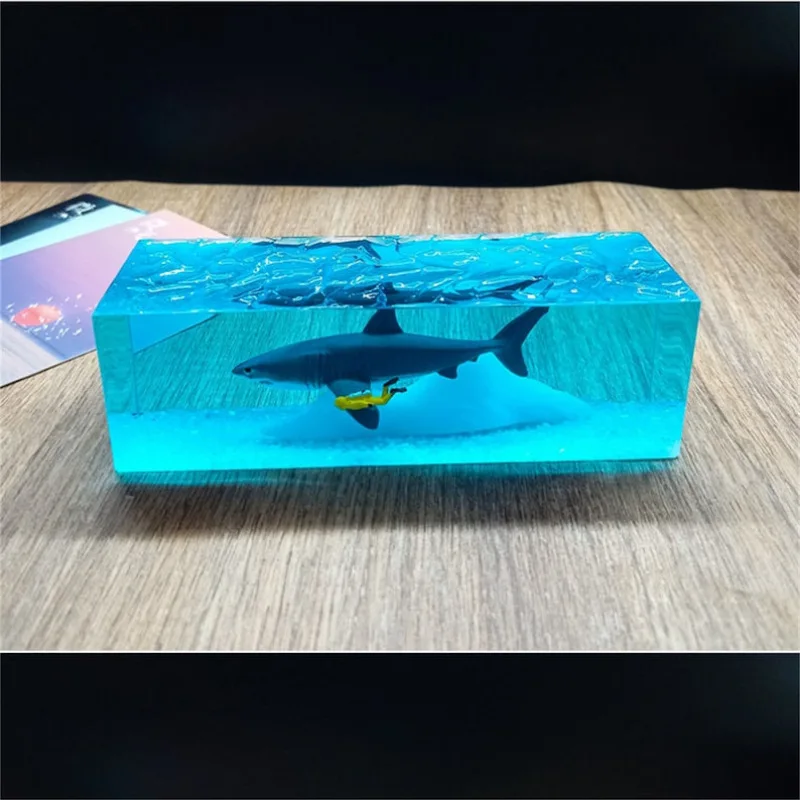 Rectangle Organism Resin Table Light Creactive Art Decoration Lamp Shark Diver Theme Night Light  USB Charge