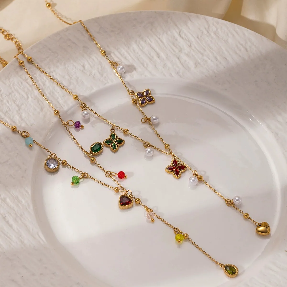 Edelstahl-Halskette mit farbigem Zirkon und Quaste, luxuriöse lange Halskette mit herzförmigem Perlenanhänger, Zirkon-Quaste, nicht verblassender Schmuck – Detail 10