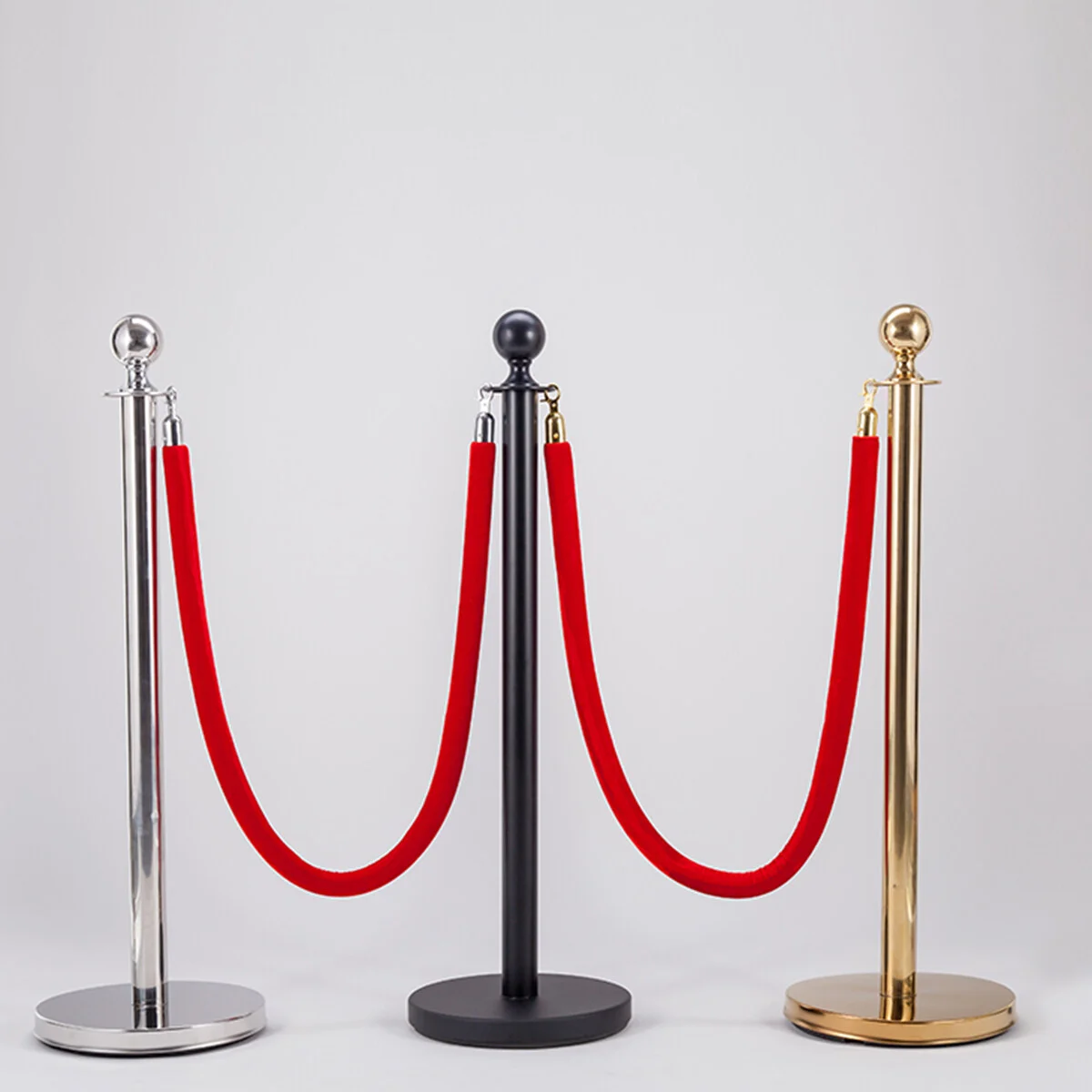 Rope Barrier Red Stanchion Ropes Control Crowd Queue Barriers Poles Carpet Set Stanchions Black Hooks Fence Vip Lint Safety 1.5M