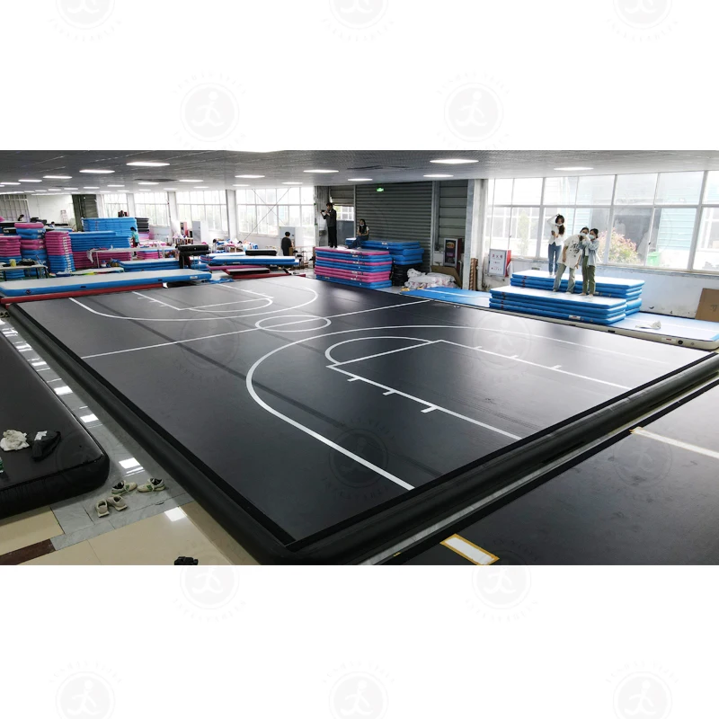 Outdoor basketbalveld vloeren opblaasbaar basketbalveld luchtbaan trampoline gymnastiek tuimelmat