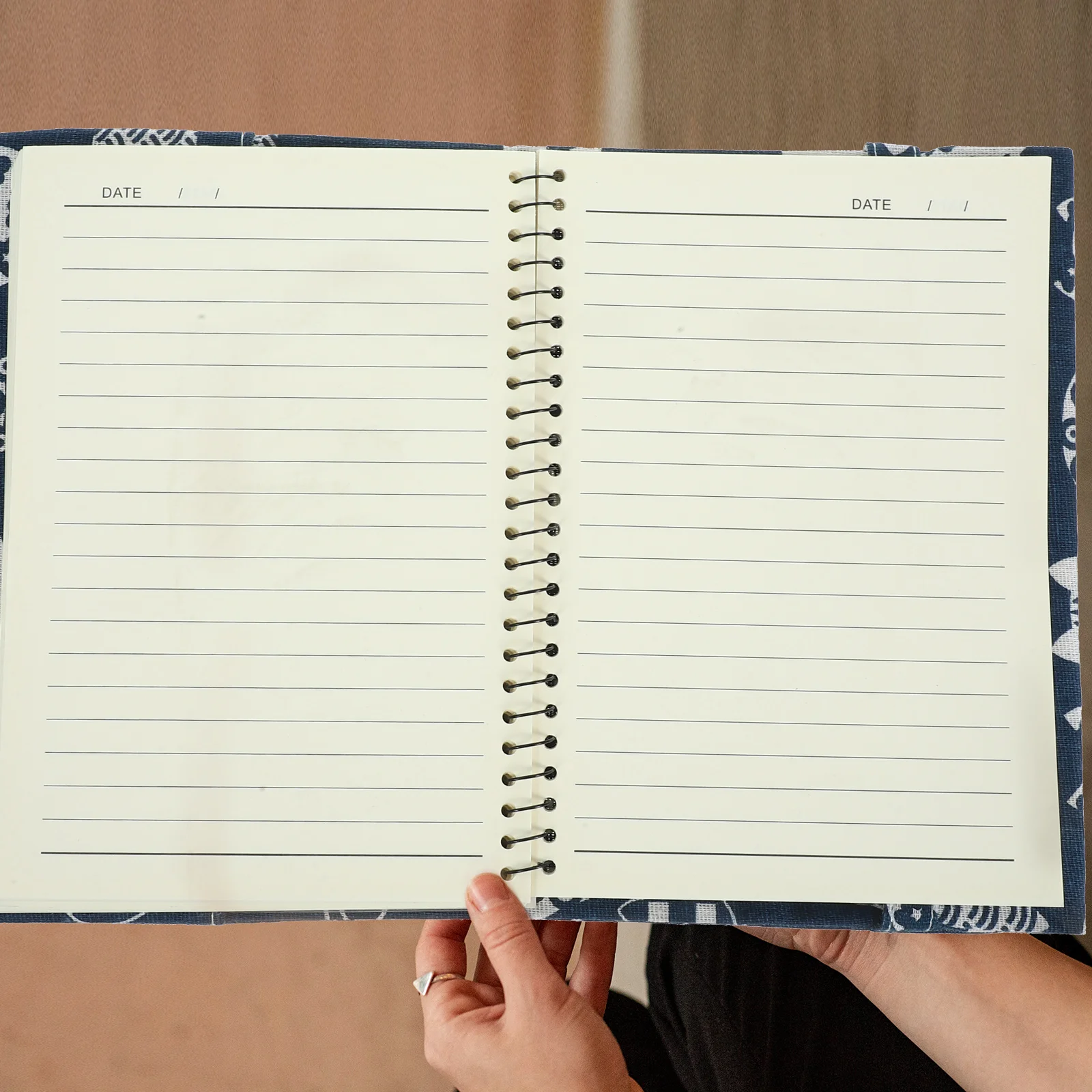 

1 Piece Book Cover Protector Reusable Fabric Sleeve for Hardcover Wear-Resistant Book Skin Washable Protective Cover for Diary