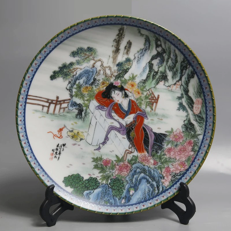 

Jingdezhen Porcelain Universe Porcelain Factory Export Porcelain Shi Xiangyun Of Twelve Hairpins In Jinling