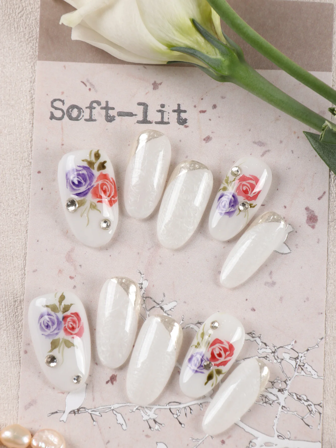10Pcs Press on Nails Short White Nails Flower Fake Nails Includes 1 Sheet of Adhesive Tabs & 1 Pc Mini File