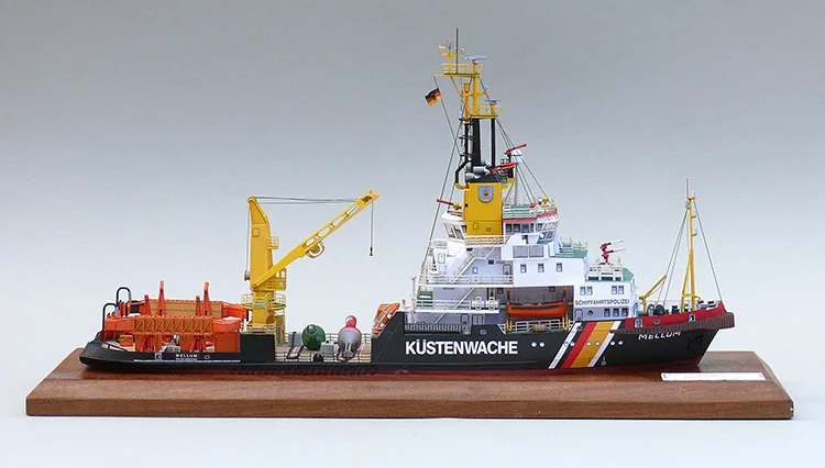 1: 250 German Mellum Marine Police Pollution Monitoring Ship Paper Model