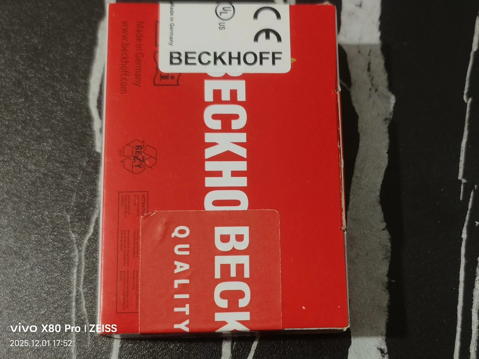 Beckhoff KL2904 module, brand new original and genuine, imported from Germany, 4 digital outputs