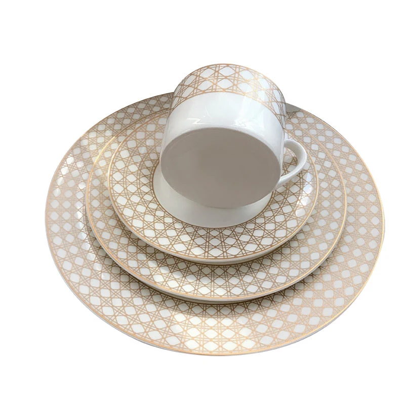 Ceramic Flat Salad Plate for Home Use, Western Dinnerware Set, Checkered Design Tray, Coffee Pot and Tea Cup Set,Gift Box